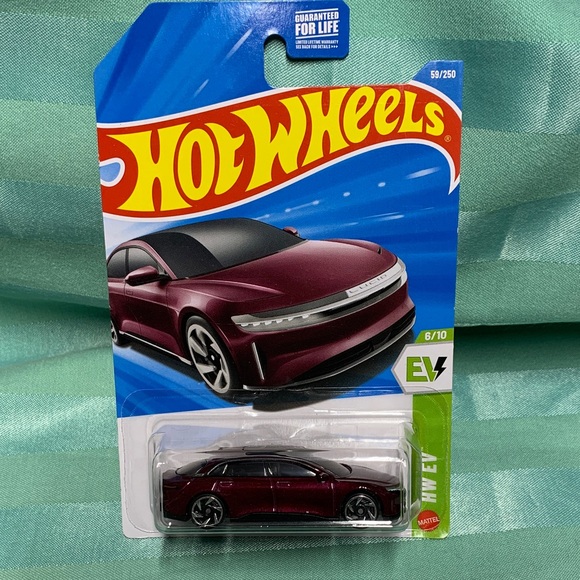 Hot Wheels Lucid Air Burgundy Electric EV Car Die-Cast - Picture 2 of 7